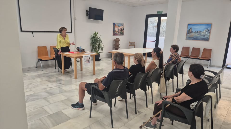 En los últimos días se ha llevado a cabo un taller para luchar contra la soledad no deseada en colaboración con la Diputación de Almería
